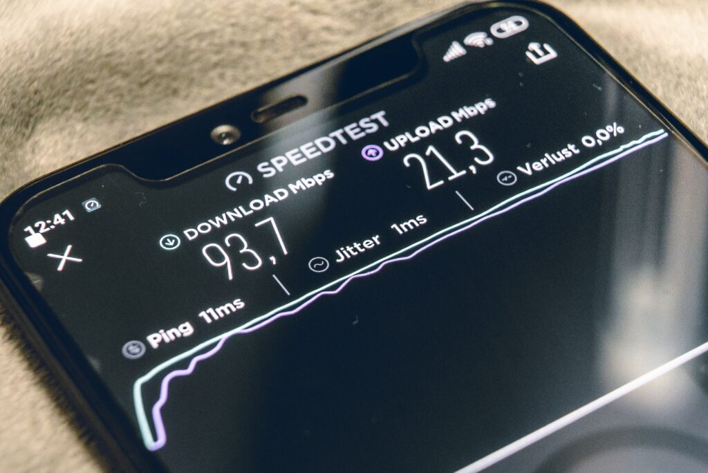 A speed test performed on a phone